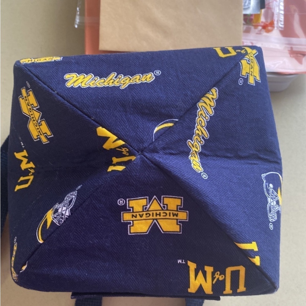 University of Michigan game day purse/ handbag/tote - Picture 4 of 7